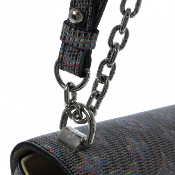 Louis Vuitton Twist MM Printed Calf Leather Shoulder Bag - Picture 9 of 10